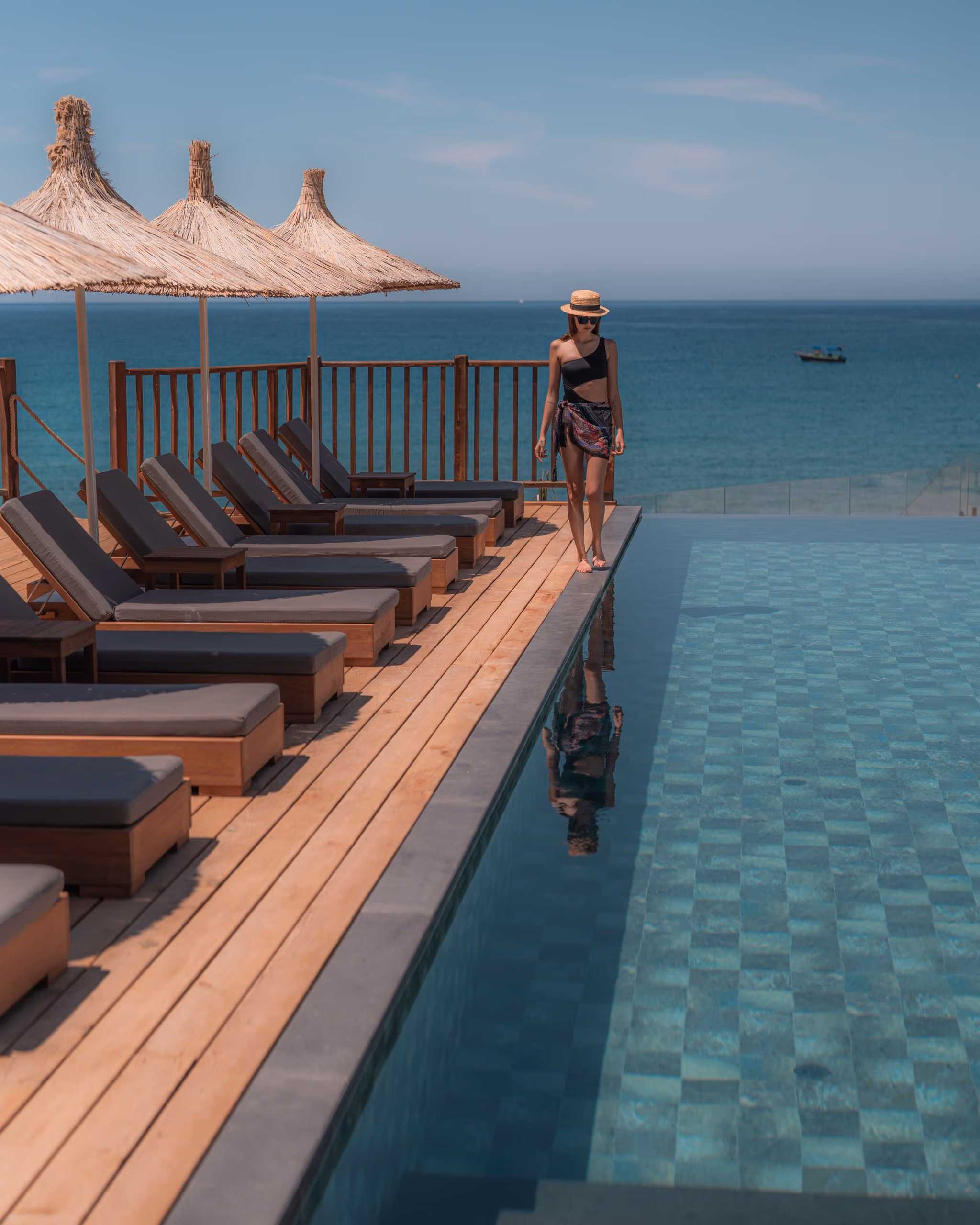 Sea Valley - Image 1